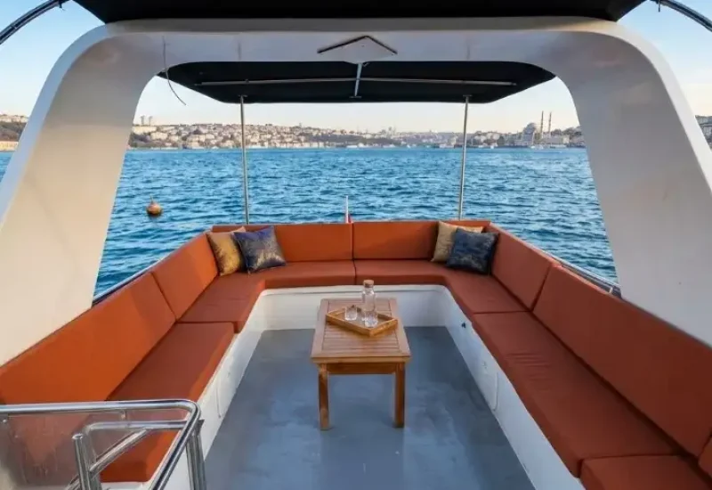 Rent Elmas Private Yacht in Istanbul
